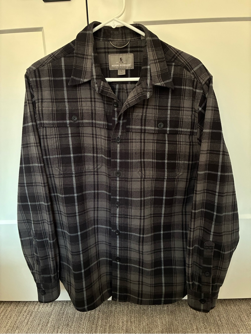Royal Robbins Men’s Gray and Black Plaid Button-Up Shirt